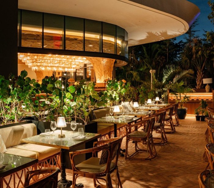 KIRA Restaurant